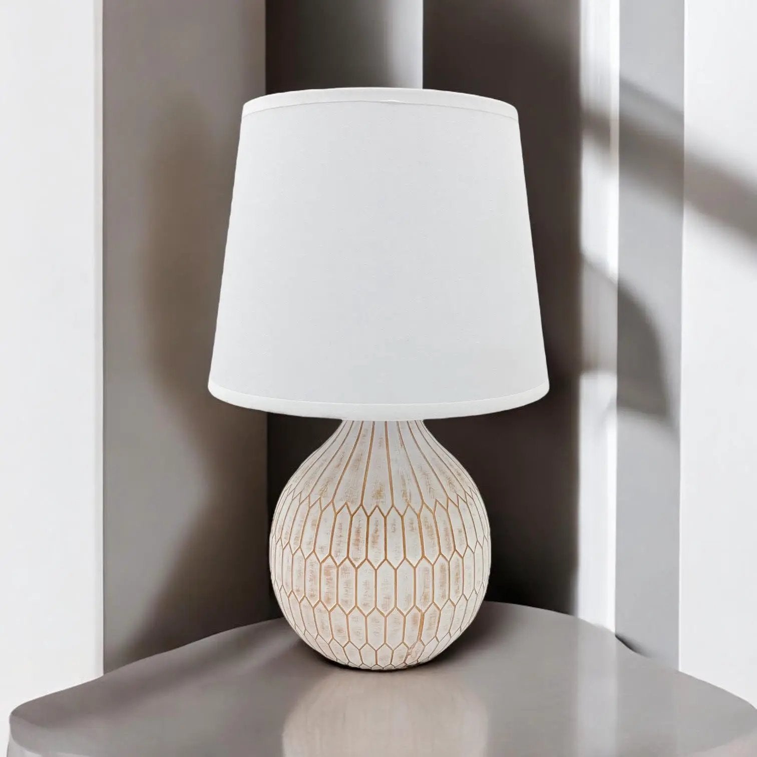 MSL 36X22X22CM TABLE LAMP 9" SHADE - Lamp