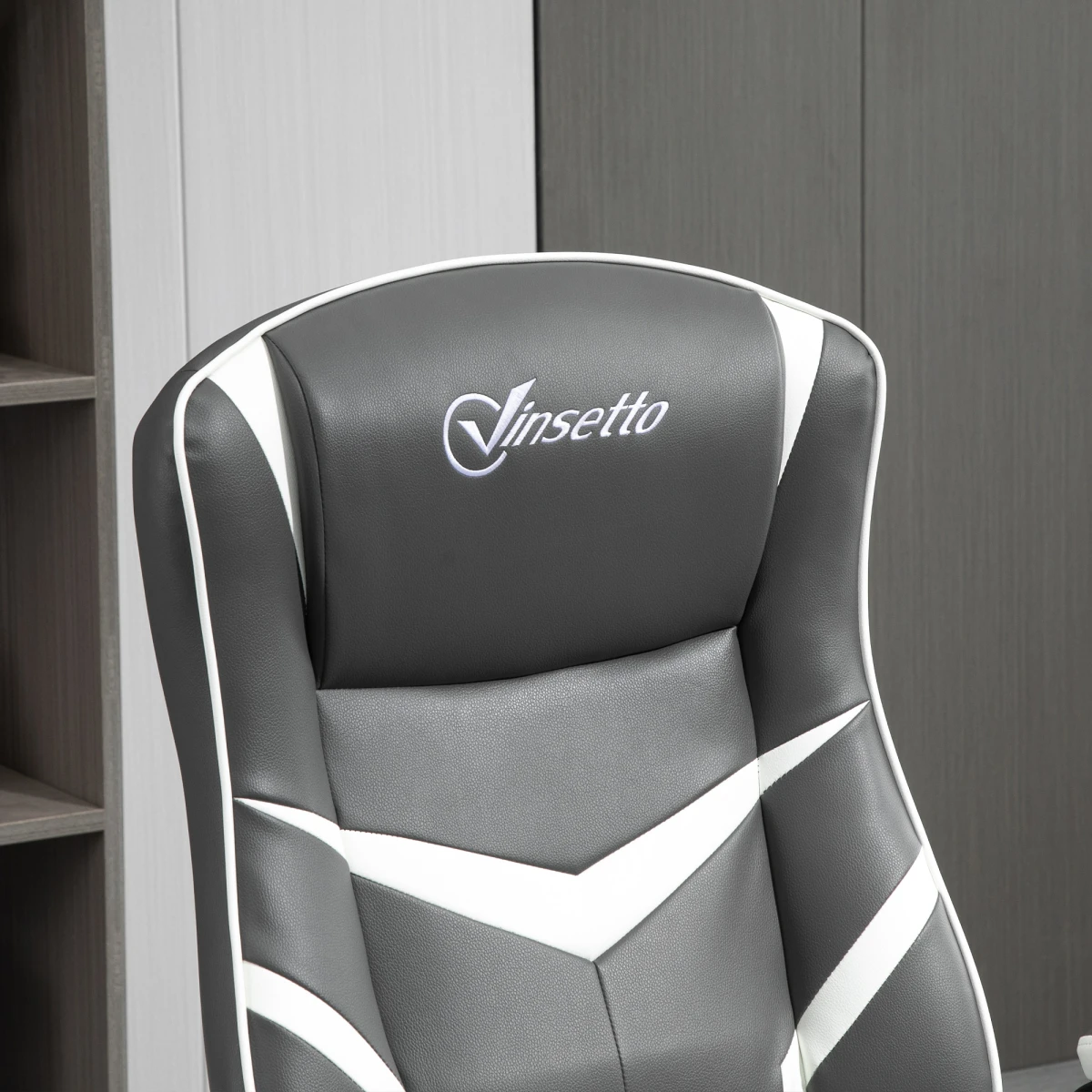 Vinsetto Premium Gaming Chair Height 109-115cm Flip Up Armrests And Swivel Base For Gamers And Home Office - Office Chair