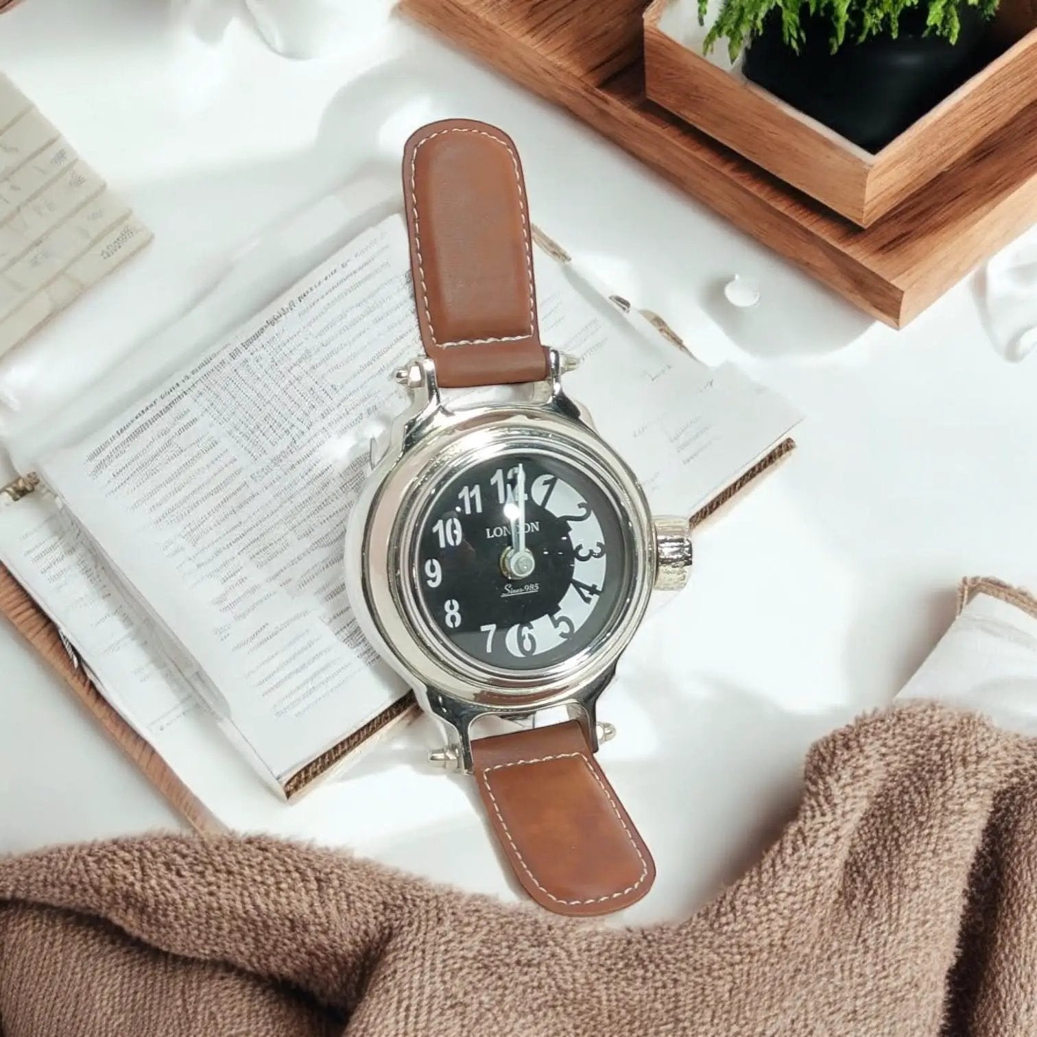 MSL TABLE CLOCK - Clock