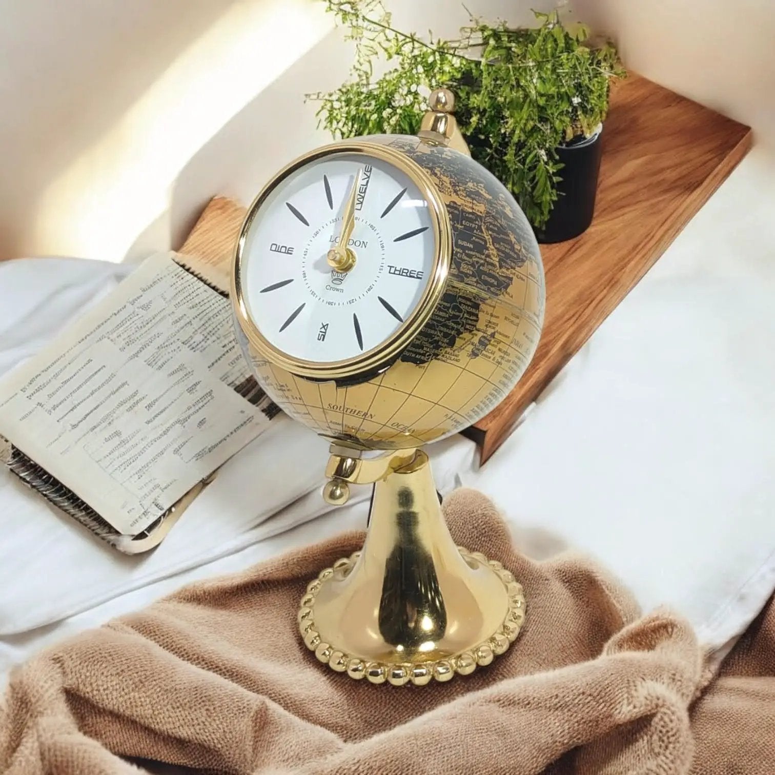 MSL TABLE CLOCK GLOBE DESIGN - Clock