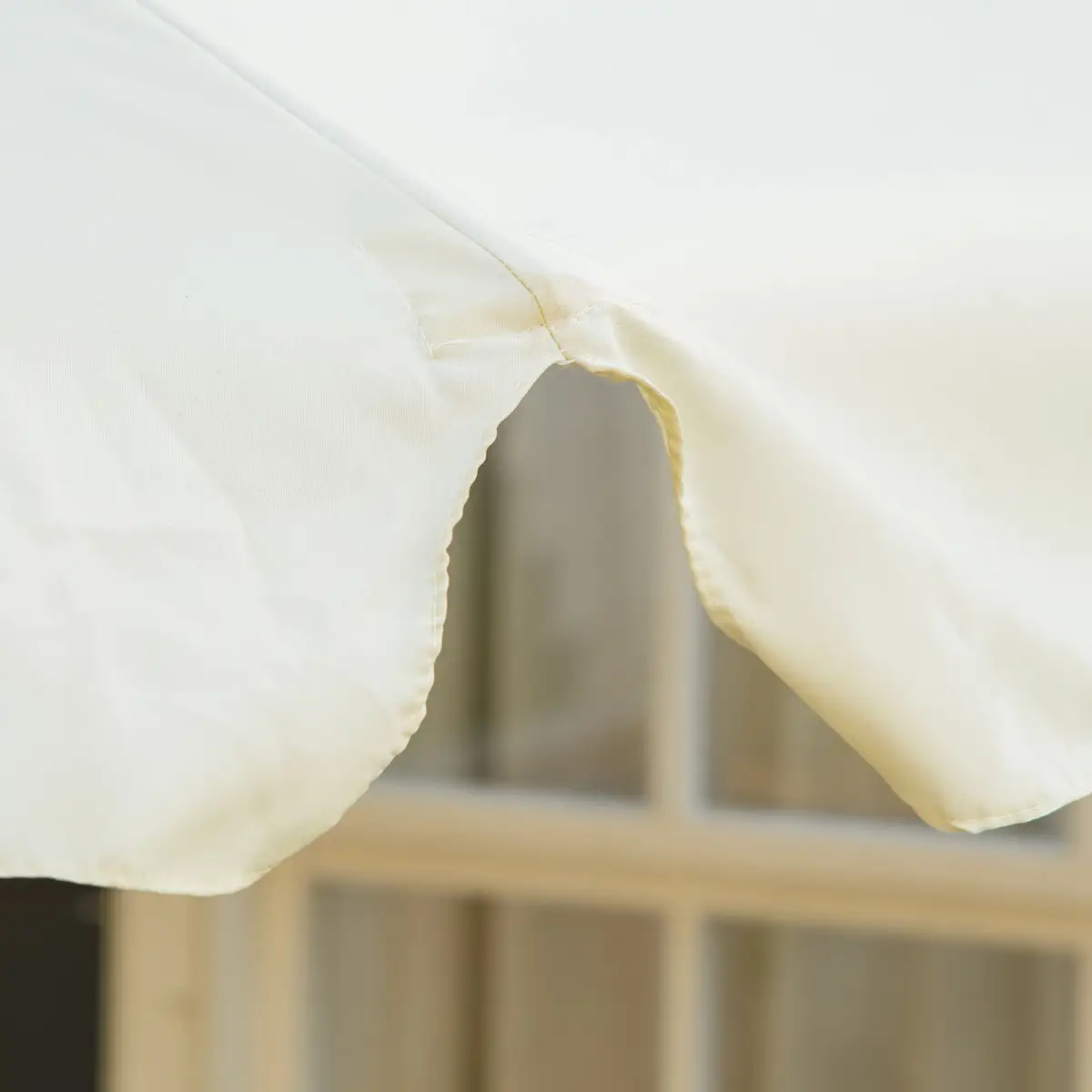 Outsunny Outsunny Garden Parasol Patio Umbrella with Ruffles and Wooden Pole Beige - Parasol