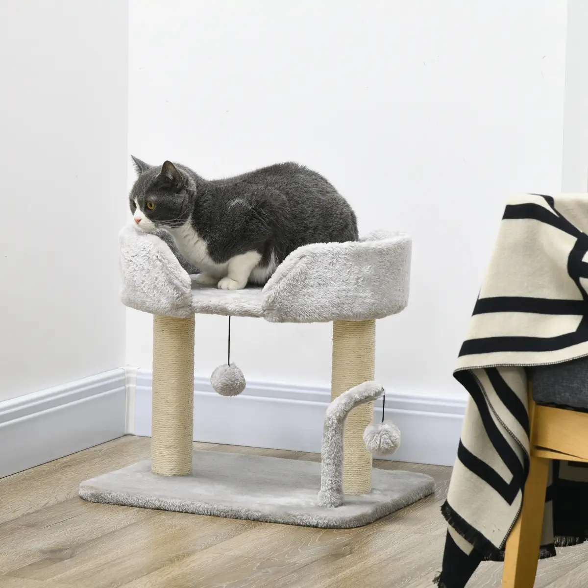 PawHut PawHut 42cm Indoor Cat Tree, Kitty Play Tower w/ Toy Balls Sisal Scratching Post - Cat Tree