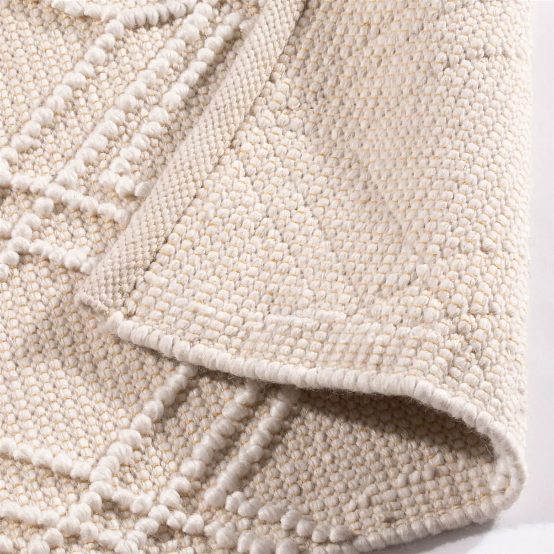 Esselle Home Blenheim Diamond 100% Pet 120x170cm Cream Rug - Rug