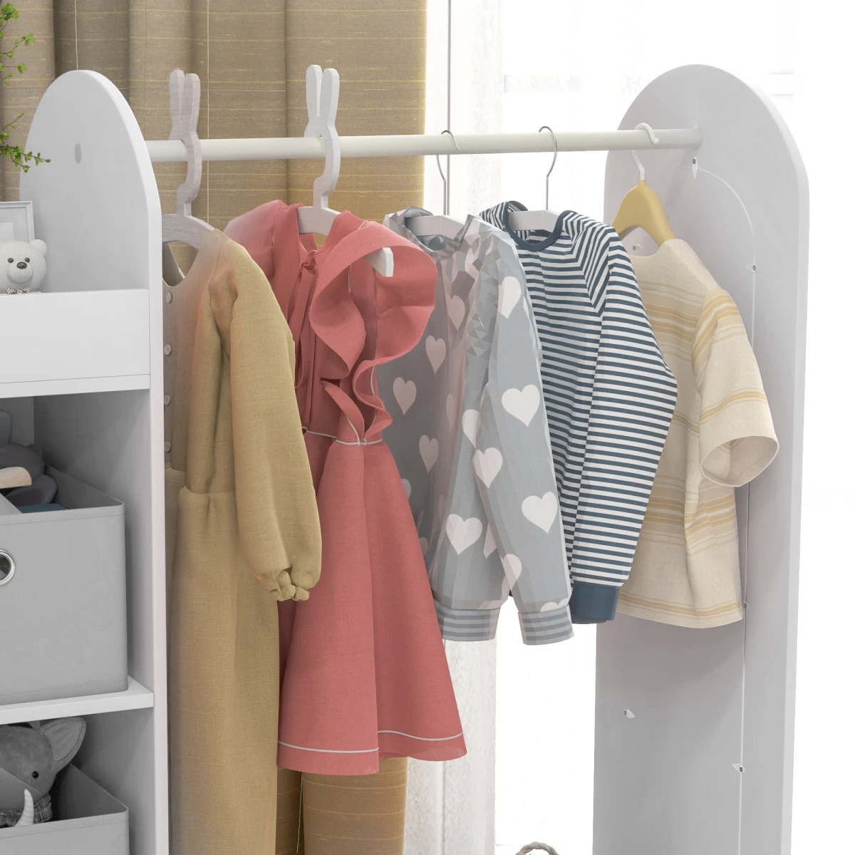 AIYAPLAY Kids Cloth Rail Compact Mirror for Bedroom by AIYAPLAY