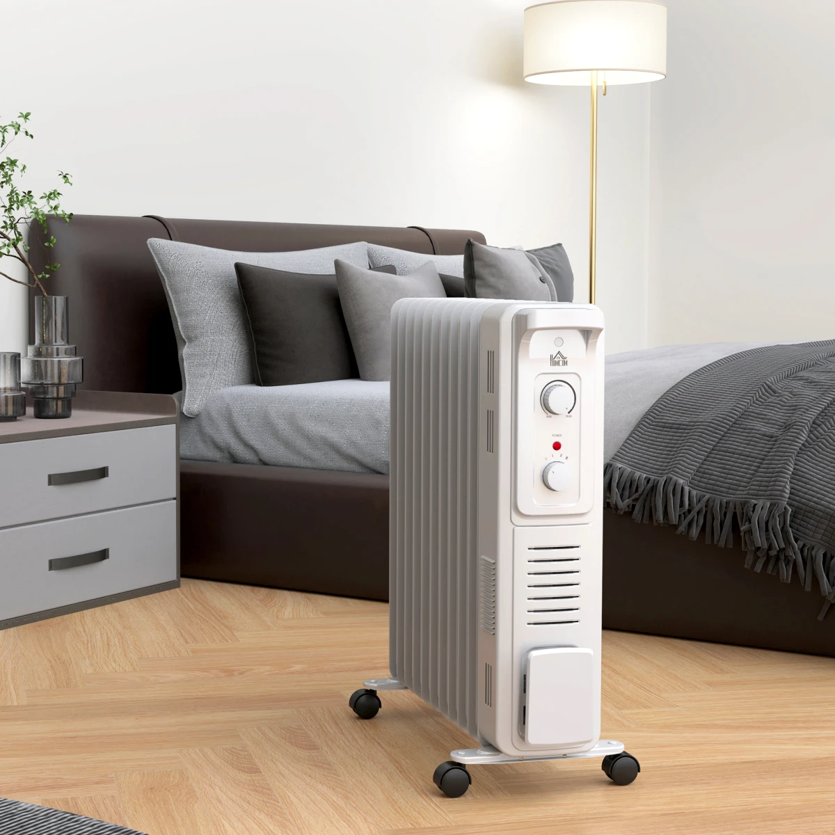HOMCOM Oil Filled Heater 7 Fin Radiator 1500W Quiet Energy Efficient Home Use Living Room by HOMCOM