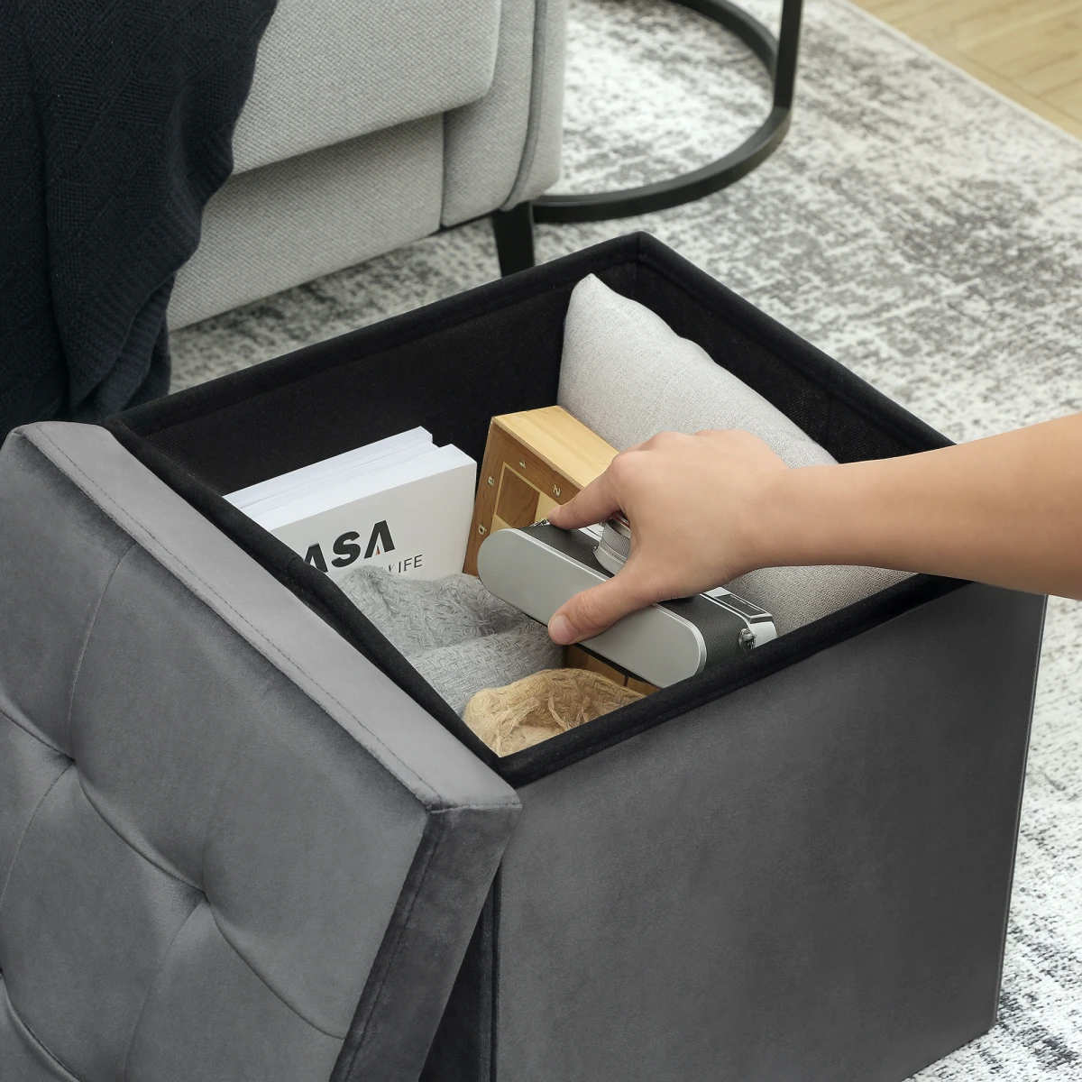 HOMCOM HOMCOM Foldable Velvet-Feel Storage Ottoman, 38 x 38 x 38 cm, Grey - Footstool