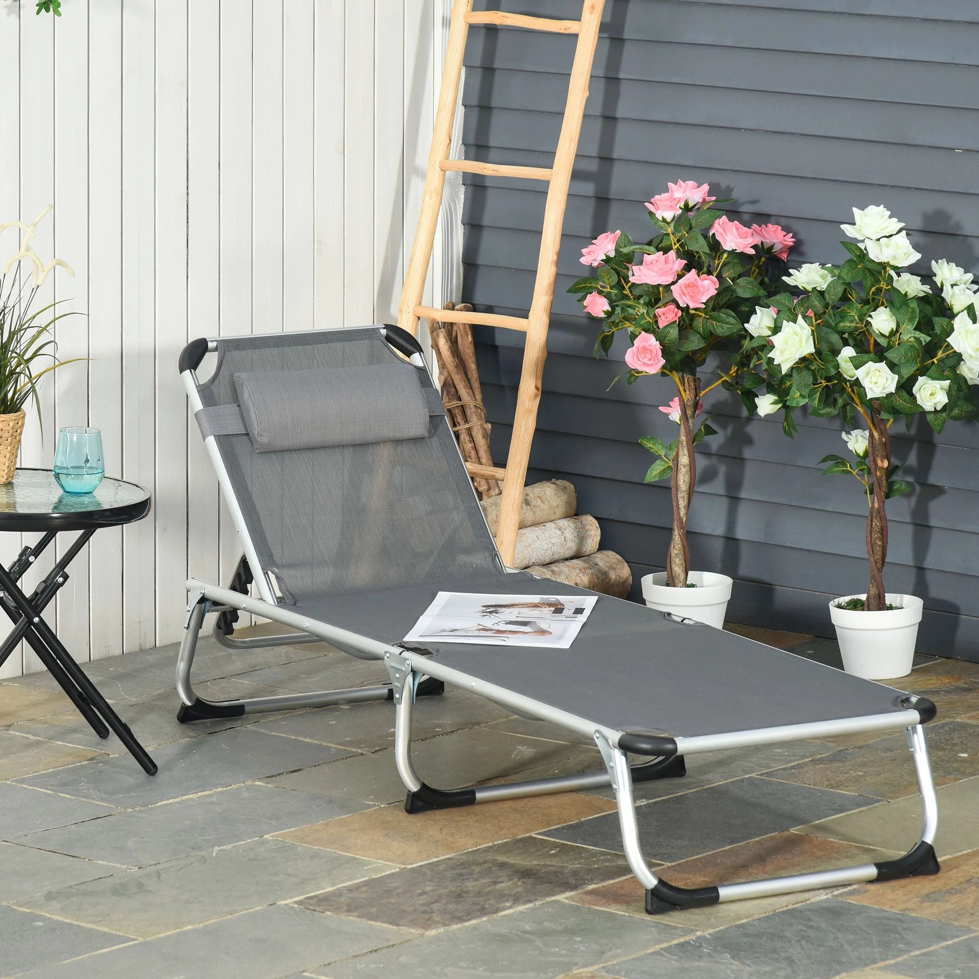 Outsunny Foldable Reclining Sun Lounger Lounge Chair Camping Bed Cot with Pillow - Sun Lounger