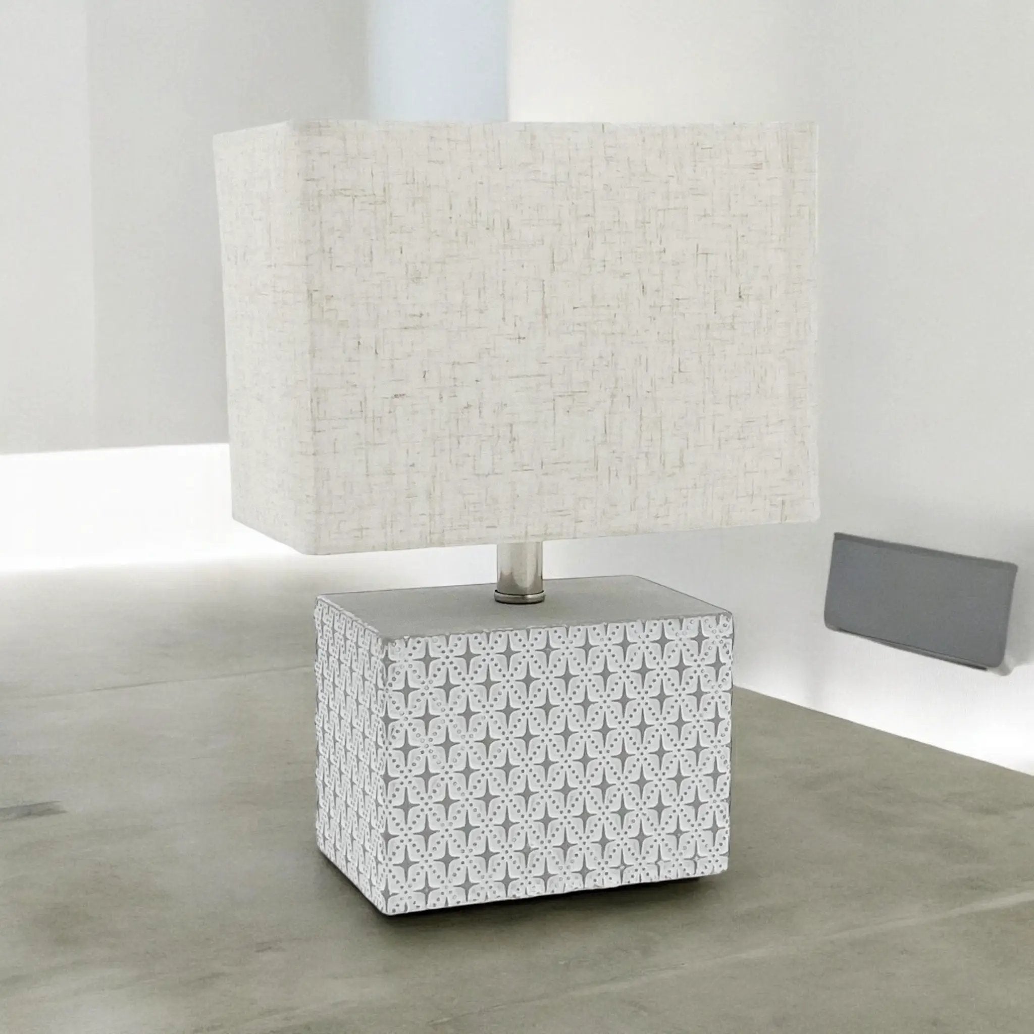 MSL 20CM TABLE LAMP AND SHADE - Lamp