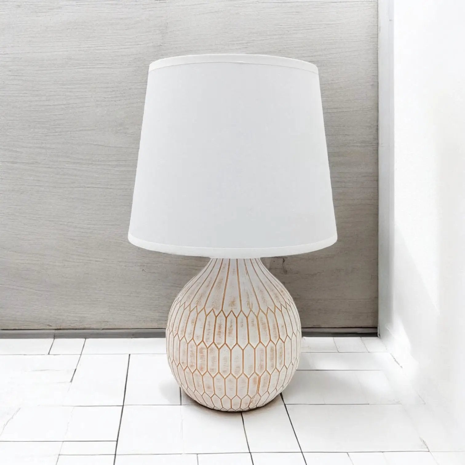 MSL 36X22X22CM TABLE LAMP 9" SHADE - Lamp