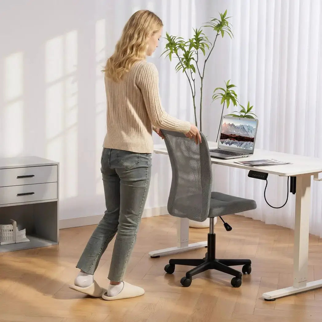 Vinsetto Computer Desk Chair, Mesh Office Chair with Adjustable Height and Swivel Wheels, Armless Study Chair, Grey - from Vinsetto