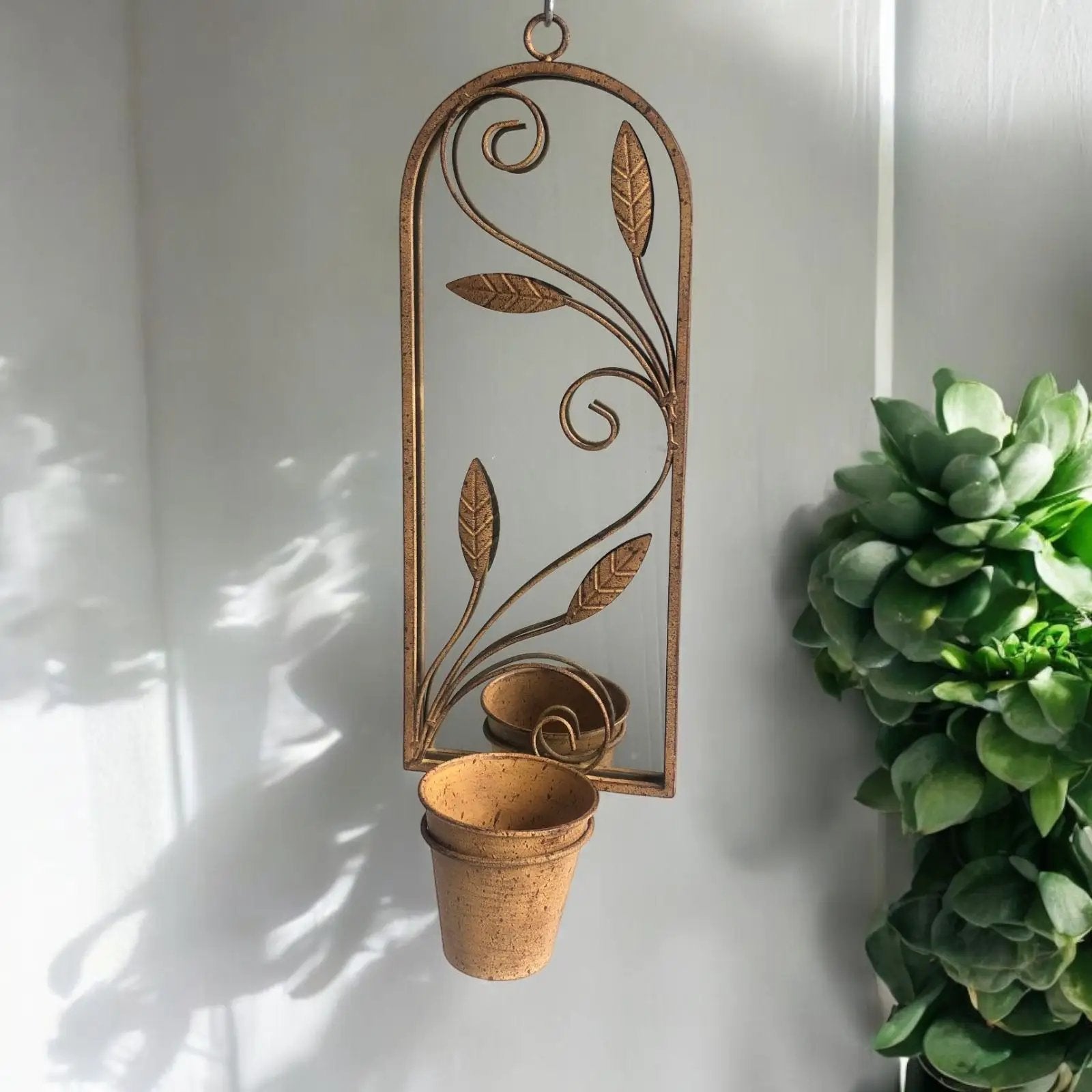MSL 56CM RUSTY WALL MIRROR WITH PLANTER - Planters