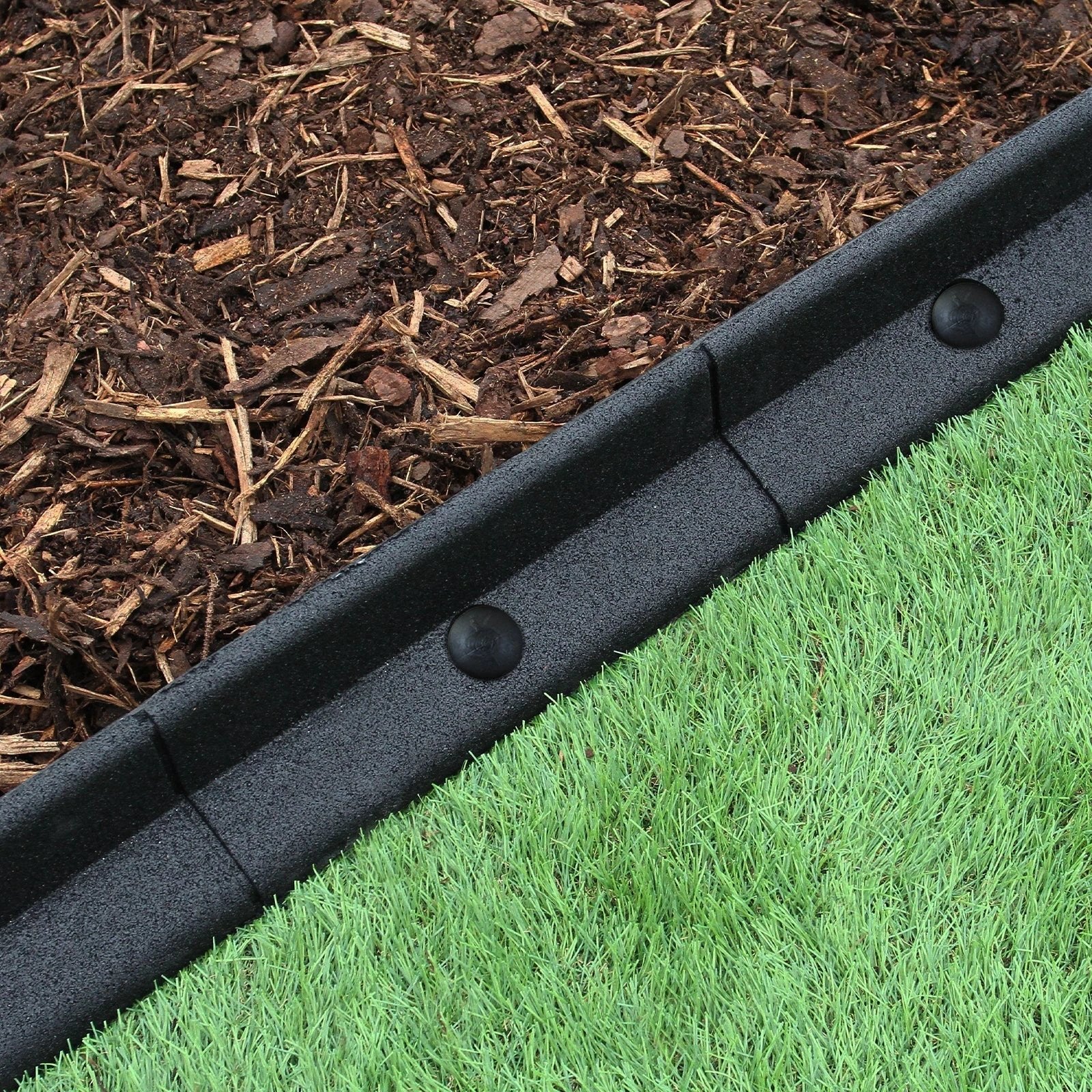 Monster Shop Flexible Lawn Edging Black 1.2m x 22 -