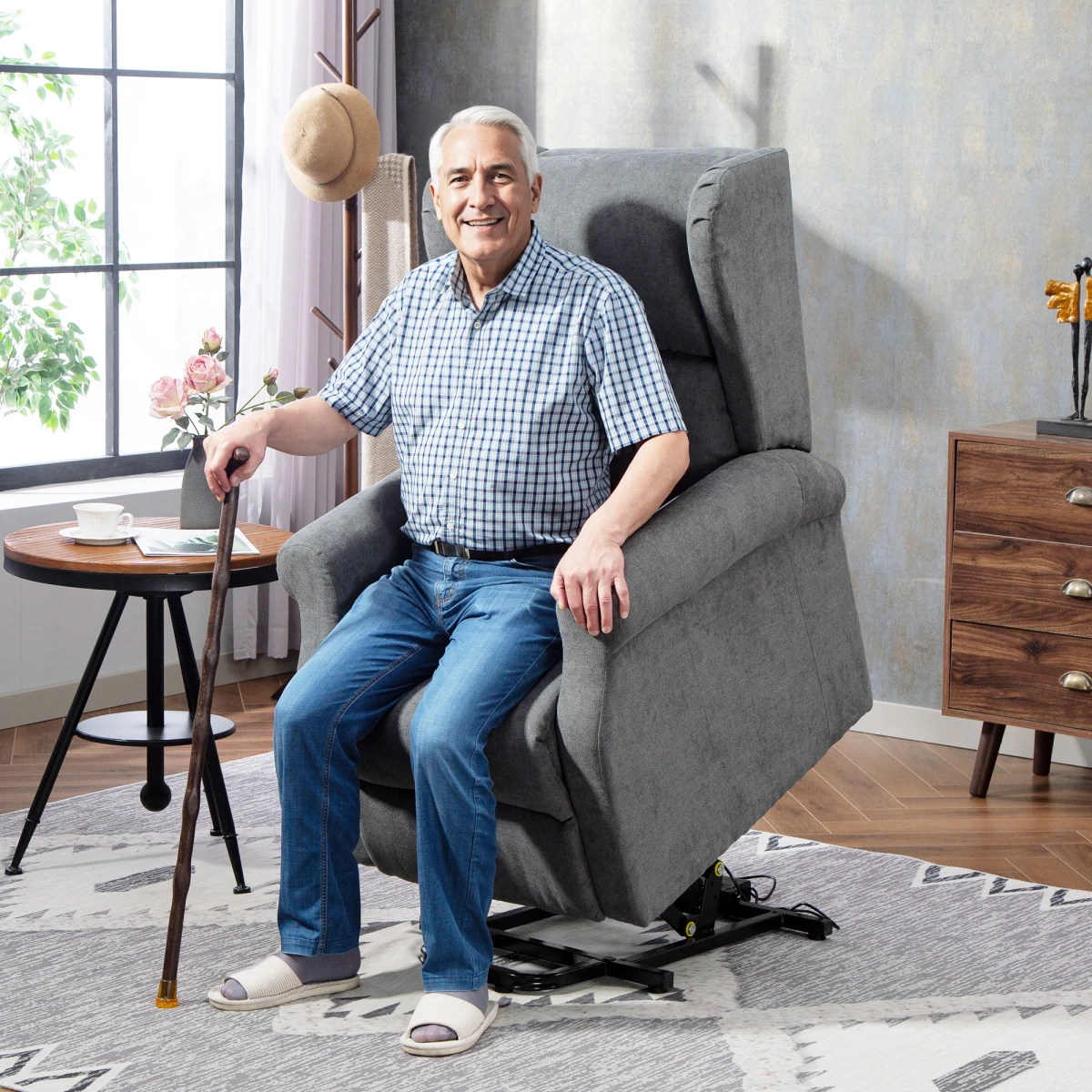 HOMCOM Power Lift Chair Full Size Recliner With Remote by HOMCOM