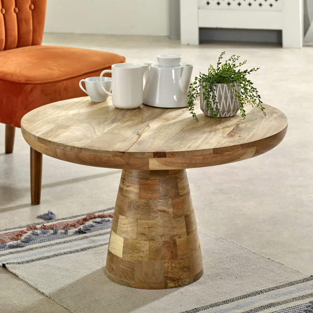 Indian Hub Surrey Mango Wood Round Table Eco Handmade Decor - Coffee Table