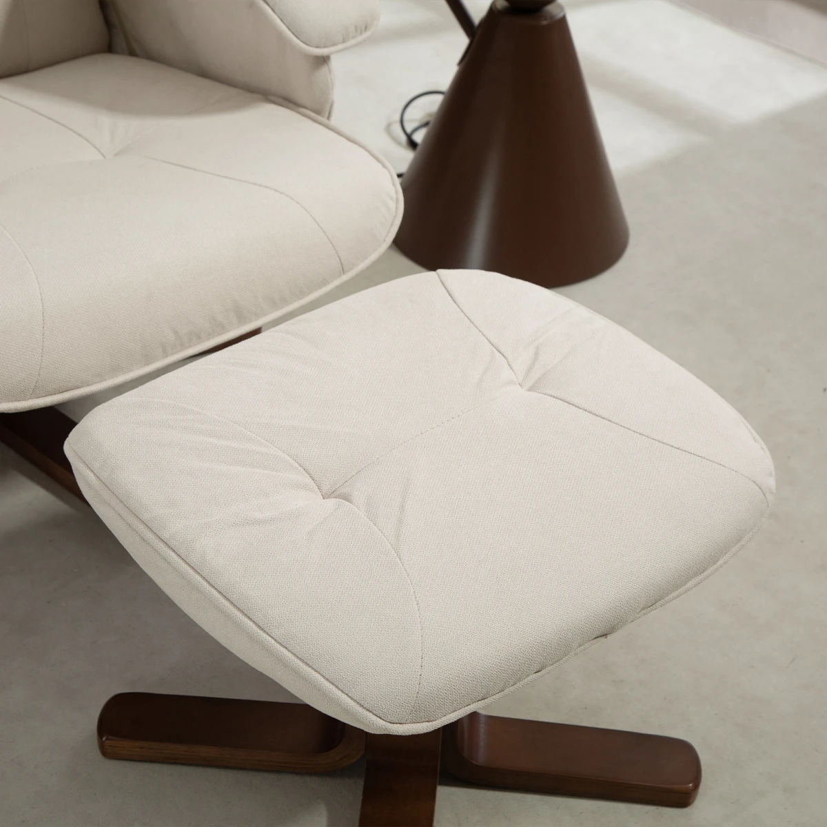 HOMCOM HOMCOM Swivel Recliner Chair Size M With Footstool For Rest - Recliner