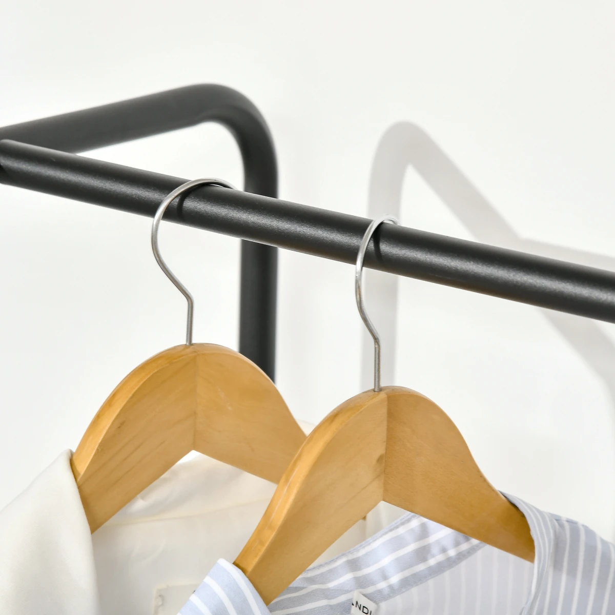 HOMCOM Hanging Clothes Rail Tall Wardrobe 6 Drawers - Wardrobe