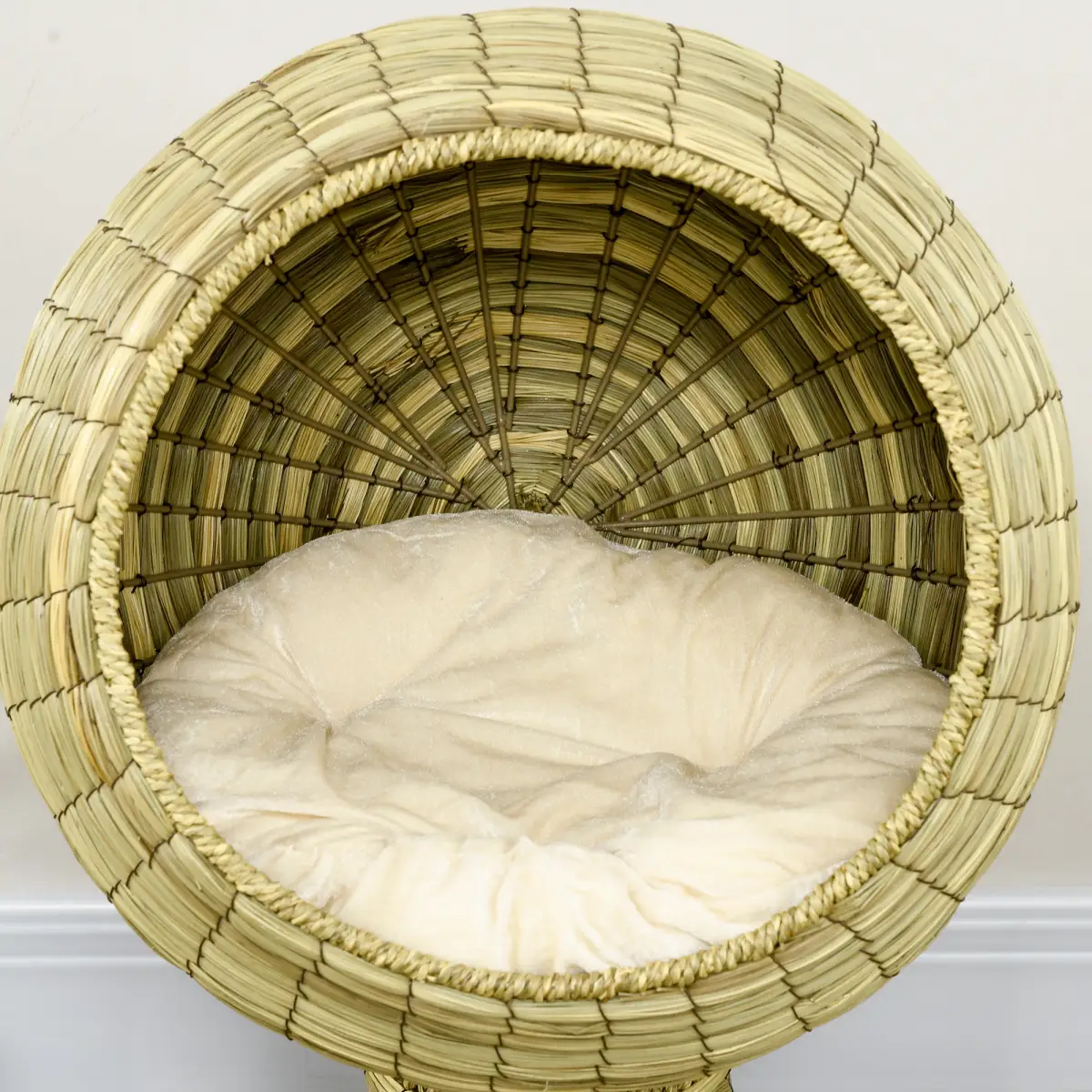 PawHut PawHut Raised Cat House, Natural Mat Grass Cat Bed w/ Stand Cushion, 41x 69 cm - Cat House