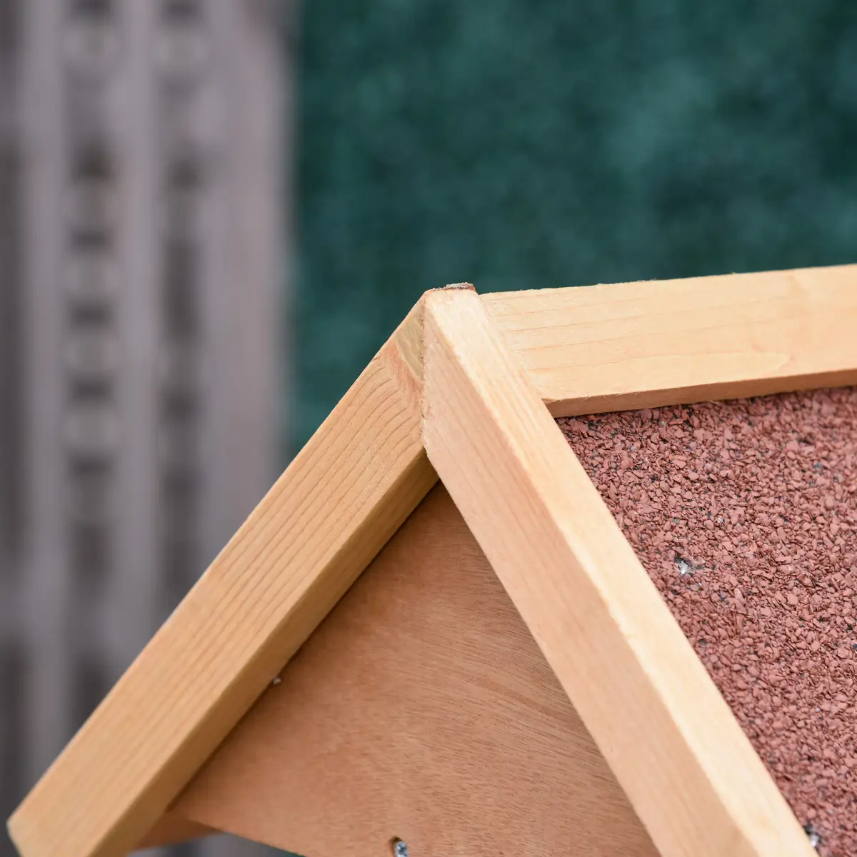 Pawhut Wooden Bird Feeder Freestanding Cross-shaped Support Feet Weather Resistant - Bird Feeder