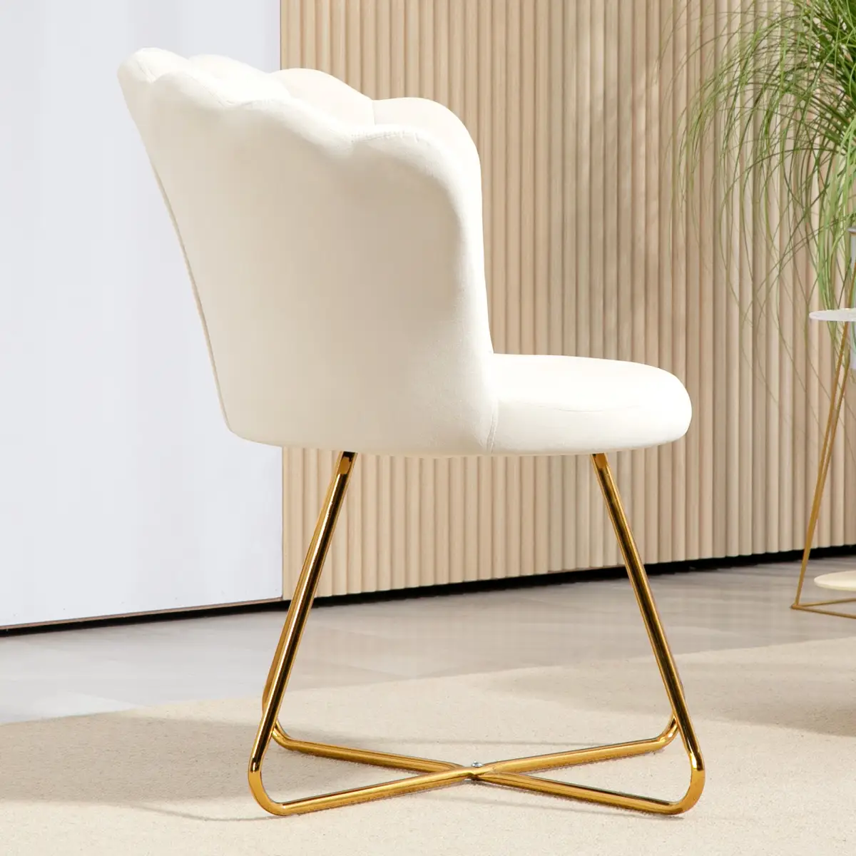 HOMCOM HOMCOM Accent Chair, Velvet Armchair with Lotus Backrest, Steel Legs, Cream - Accent Chair