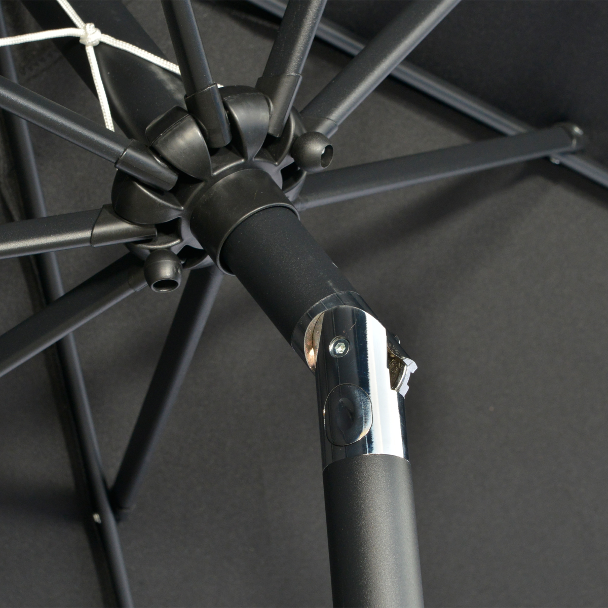 Outsunny Outsunny 2.7m Patio Umbrella Garden Parasol with Crank, Ruffles, 8 Ribs, Black - Parasol