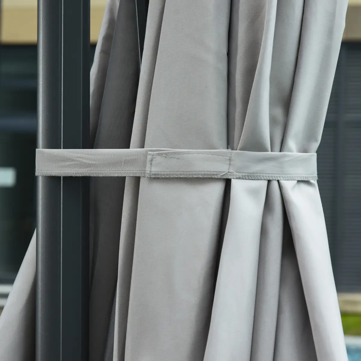 Outsunny 3m Cantilever Roma Parasol Patio Sun Umbrella with LED Solar Light, Grey - Parasol