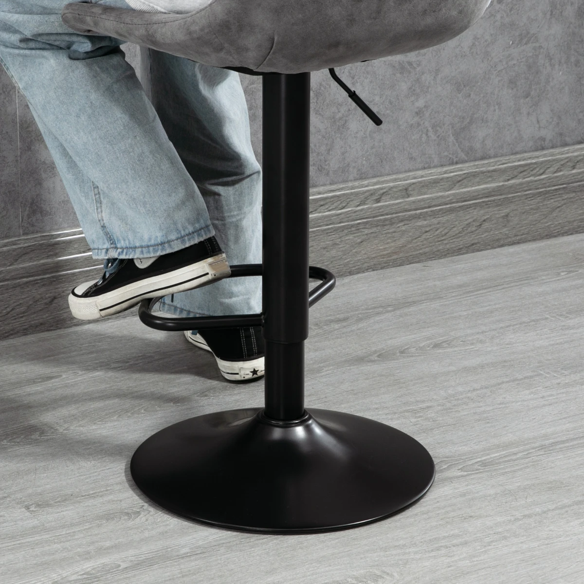 Set Of 2 Microfibre Retro Tub Bar Stools w/ Metal Frame Footrest Home Seat Grey by HOMCOM