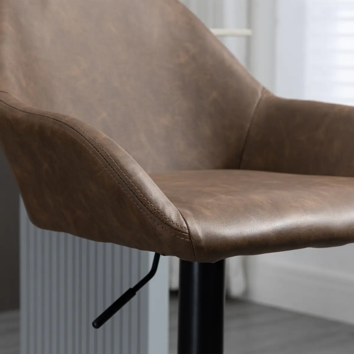 HOMCOM Set of 2, Swivel Barstools Footrest Backrest, PU Leather and Steel Brown - Bar Stool