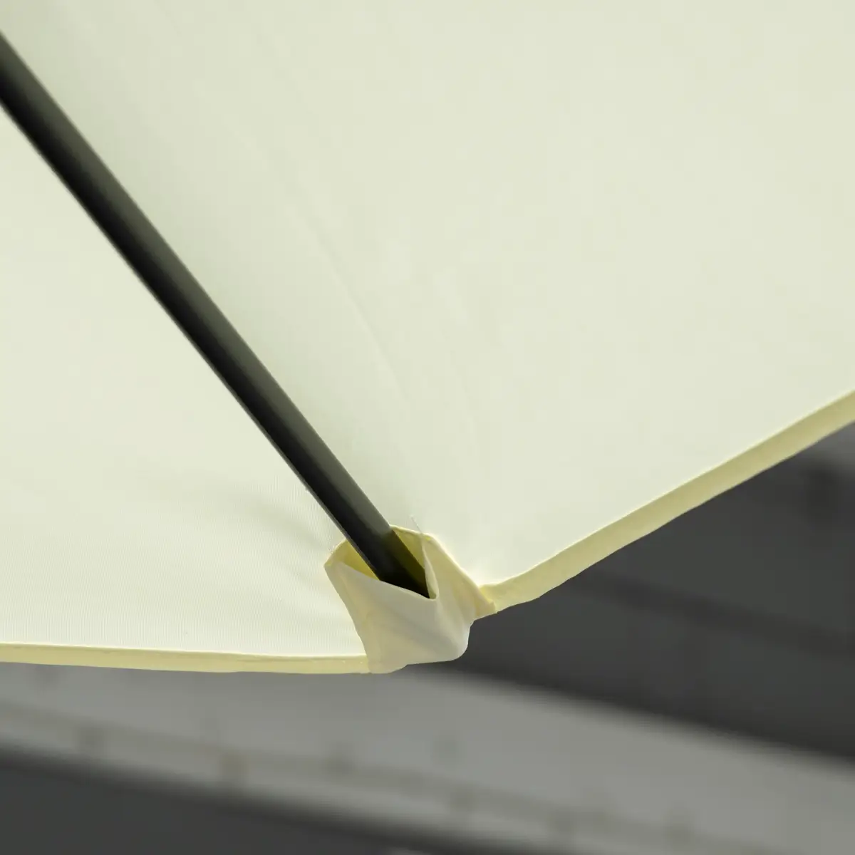 Premium Cantilever Parasol 2.5m With 360 Degree Rotation And Cross Base Beige For Large Patio Sets - Outsunny - Home Symphony