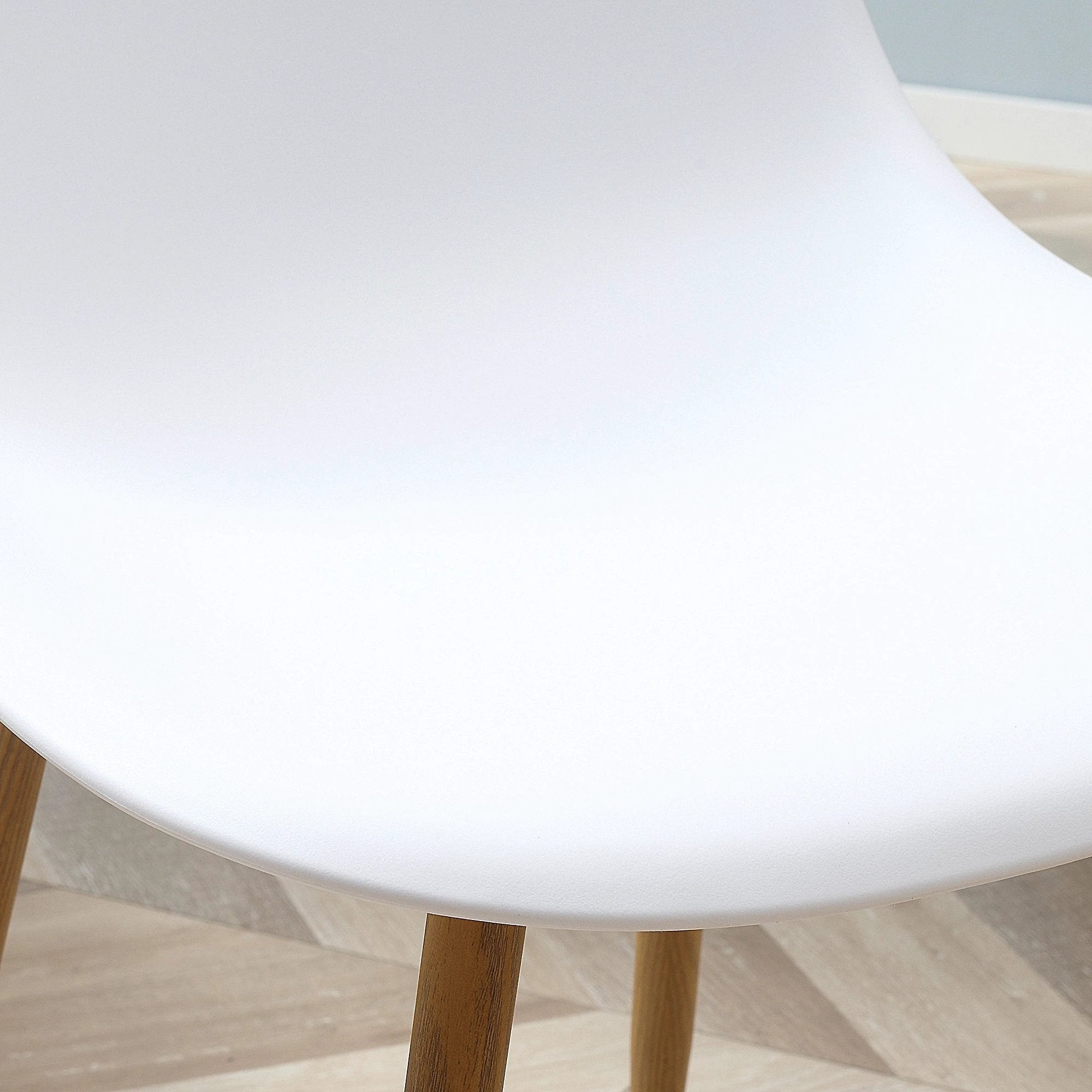 Dining Chairs Set of 4 w/ Curved Back, Metal Legs for Living Room White - Dining Chairs