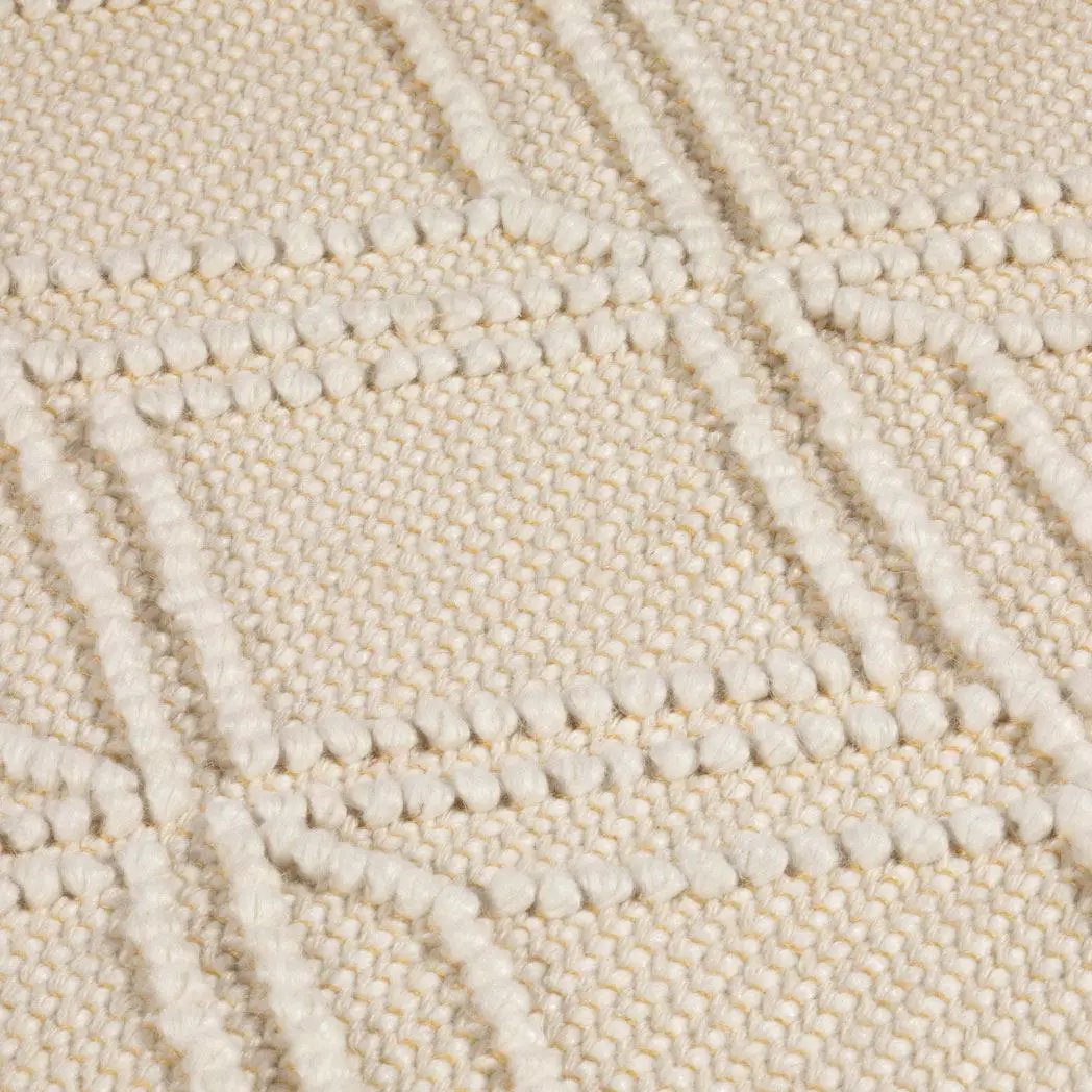 Esselle Home Blenheim Diamond 100% Pet 160x230cm Cream Rug - Rug