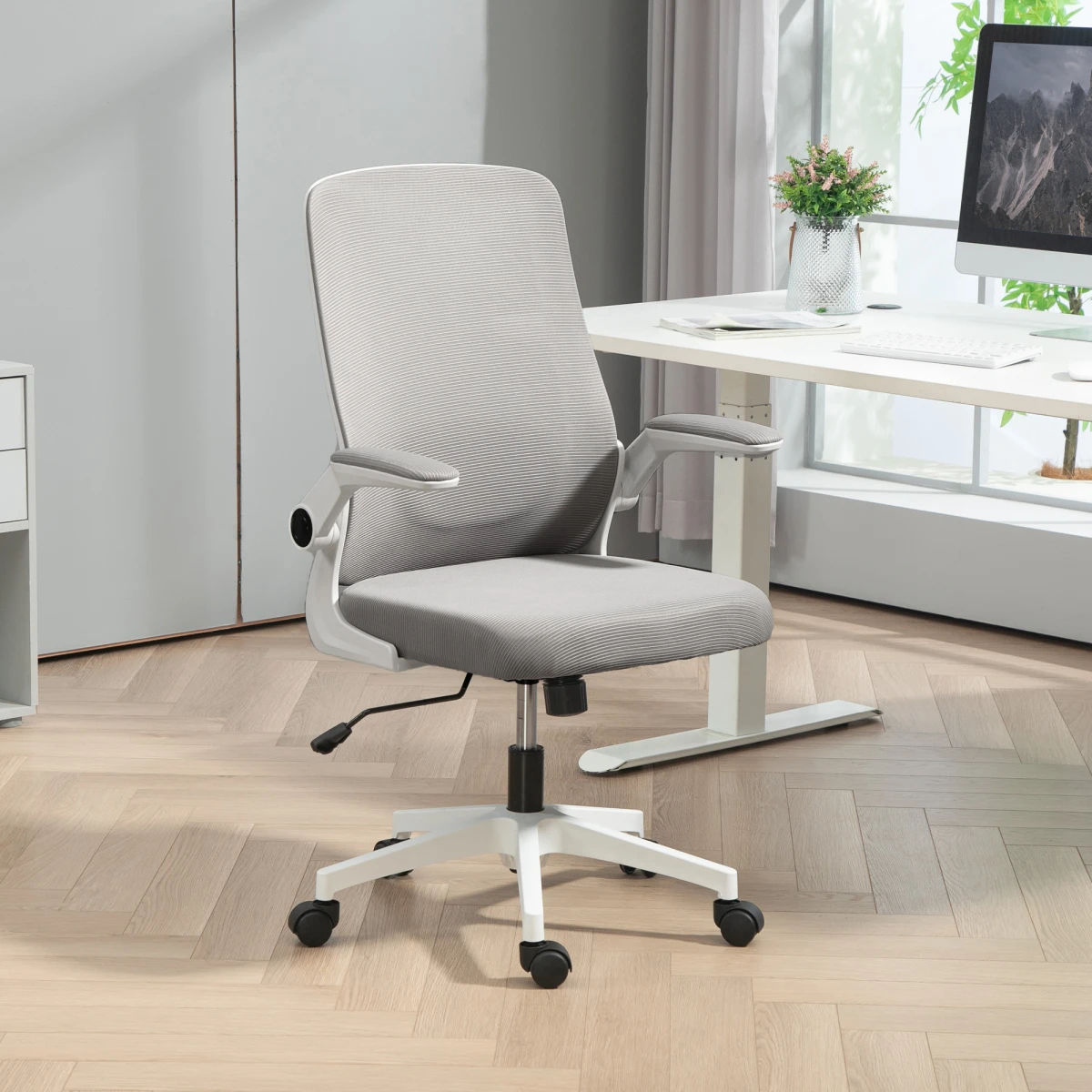 HOMCOM Mesh Desk Chair 40 To 50cm Height Tilt Lumbar Support Breathable For All Day Office Use by HOMCOM