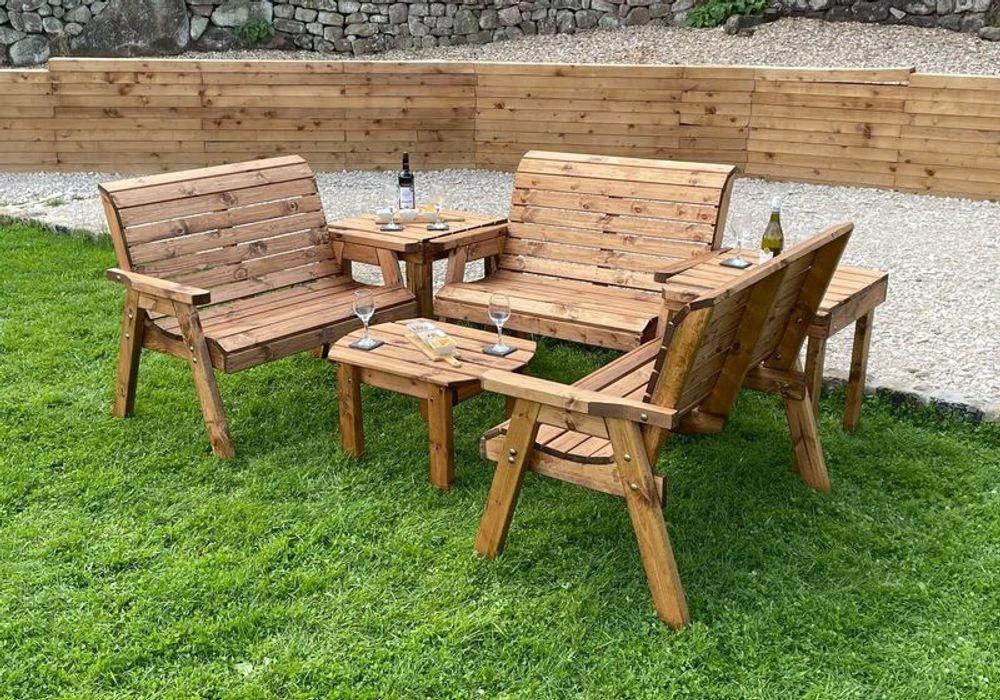 Burghley Garden Set by Charles Taylor Trading