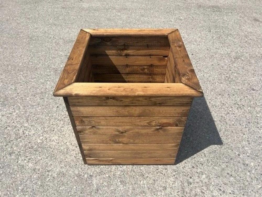 Extra Large Windsor Garden Planter by Charles Taylor Trading