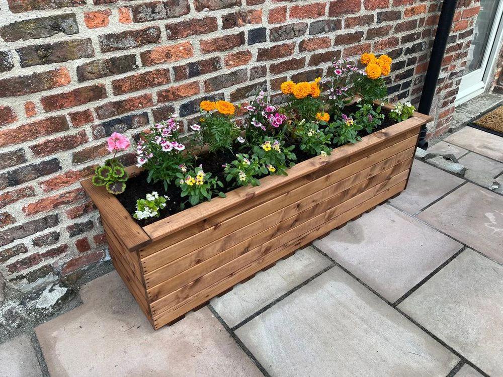 Willougby Garden Trough/Planter by Charles Taylor Trading