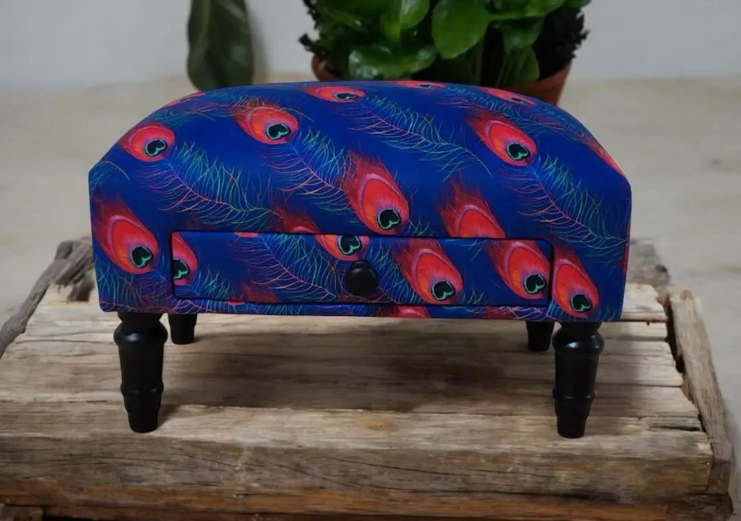 MSL FEATHER FABRIC FOOTSTOOL WITH DRAWER - Footstool