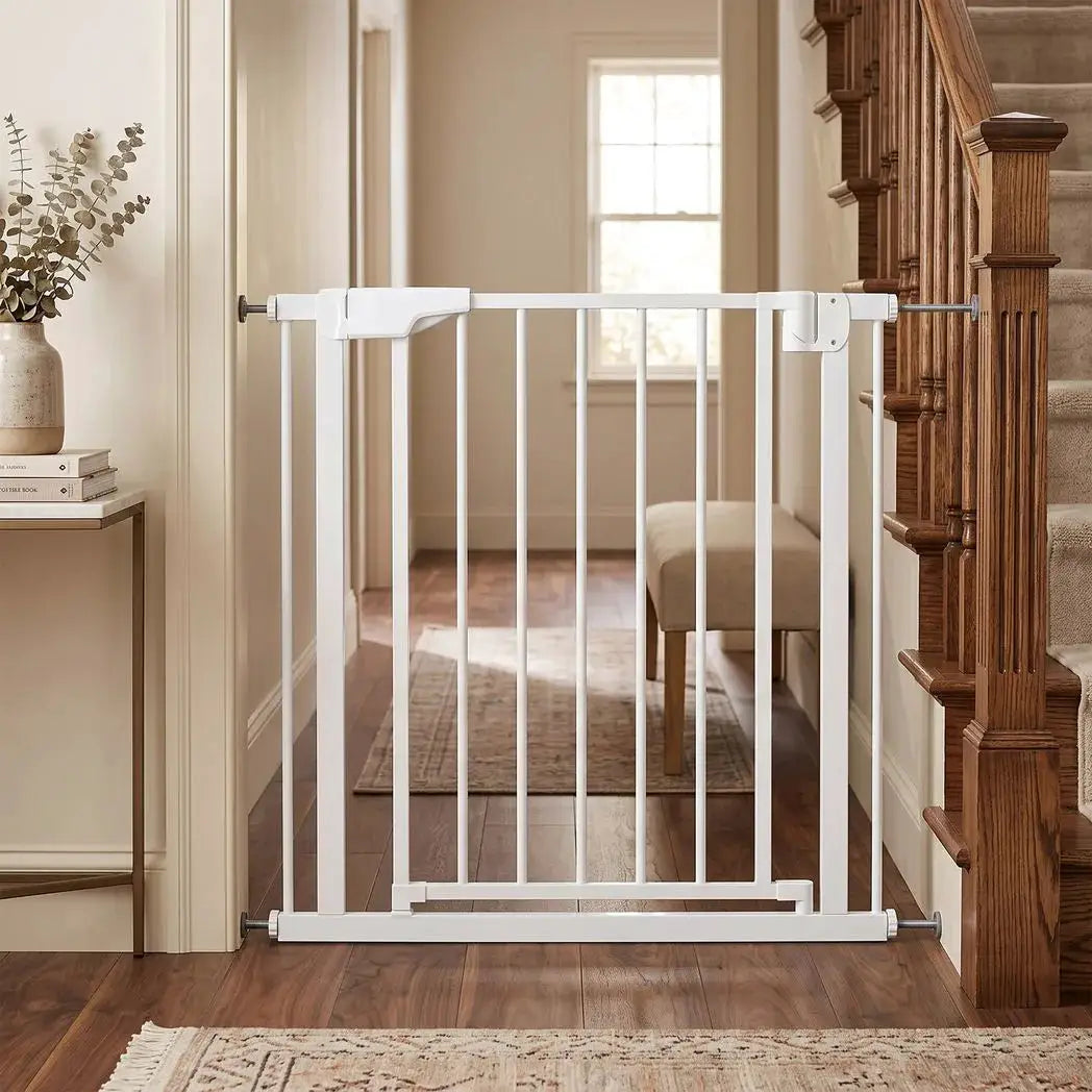 PawHut Baby Gate, Pet Safety Gate Pressure Fit, 76-81cm Wide with Two-Way Open, One-Hand Opening - from PawHut